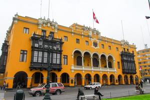 prédio municipal - lima, peru foto