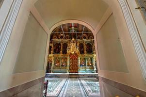 moscou, rússia - 16 de julho de 2018 - a bela igreja uspensky do convento novodevichy em moscou, rússia foto