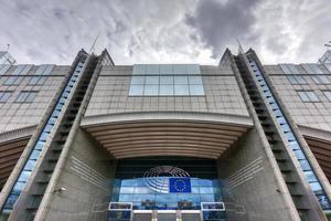 edifícios do parlamento europeu em bruxelas, bélgica, 2022 foto