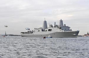 uss new york é uma doca de transporte anfíbio da marinha dos estados unidos, nova york, eua, 2022 foto