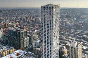 vista panorâmica do horizonte da cidade de nova york do centro de brooklyn, 2022 foto