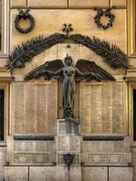 memorial da primeira guerra mundial - roma, itália foto