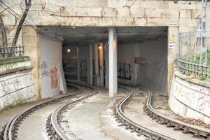 túnel do bonde - budapeste, hungria foto