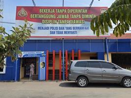 java central, indonésia em outubro de 2022. um banner contendo jargão da polícia de jepara. foto