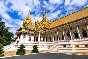 pavilhão chanchhaya do palácio real em phnom penh, camboja. foto