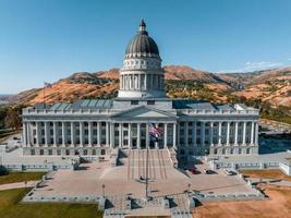 vista panorâmica aérea do edifício do Capitólio de Salt Lake City foto