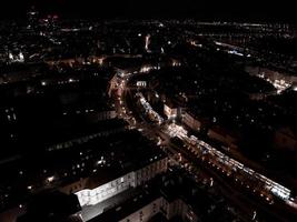 visão aérea noturna do centro da cidade de Varsóvia, Polônia. foto