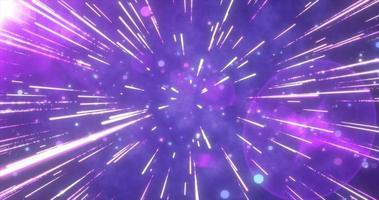 estrelas voadoras roxas abstratas brilhantes brilhando no espaço com partículas e linhas de energia mágica em um túnel em espaço aberto com raios solares. fundo abstrato foto
