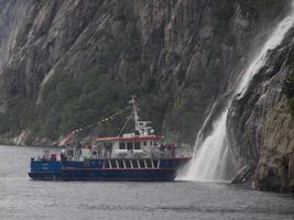 nos fiordes noruegueses foto