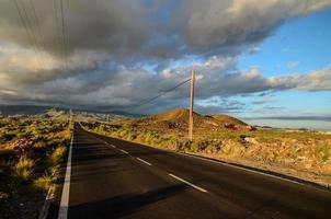 vista de uma estrada foto