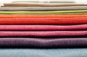 close-up de têxteis coloridos foto