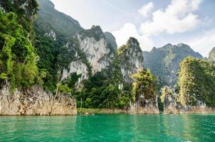 viagem ilha e lago verde guilin da tailândia foto