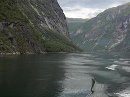 os fiordes da noruega foto