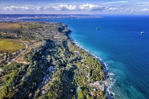 vista aérea deslumbrante no litoral perto de varna, bulgária foto