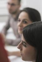 pessoas de negócios reunião discussão de conferência conceito corporativo foto