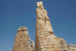 portão helenístico na cidade antiga de perge em antalya, turkiye foto