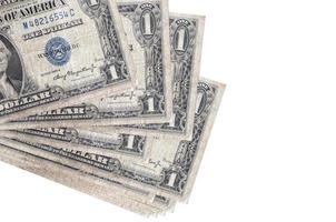 1 notas de dólar americano estão em um pequeno grupo ou pacote isolado em branco. maquete com espaço de cópia. negócios e câmbio foto