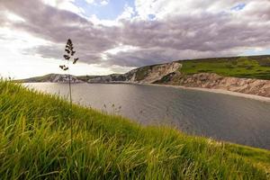 a paisagem pitoresca de durdle door na costa jurássica, inglaterra. foto