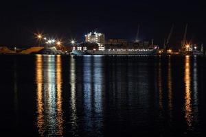 vistas dos arredores de riga de daugava foto