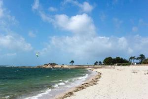 uma praia da Córsega no verão foto