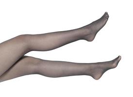 close-up de belas pernas de mulheres bem cuidadas em um fundo branco isolado, foto