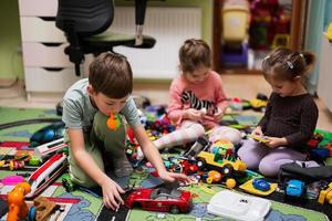 fez bagunça de brinquedo foto