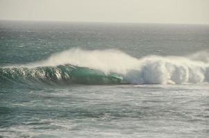 enormes ondas do mar foto