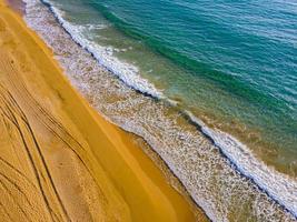 mar aéreo e foto incrível da praia