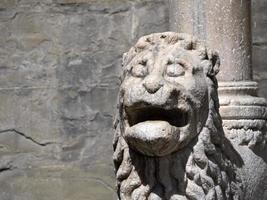 detalhe de bergamo da igreja de santa maria maggiore foto