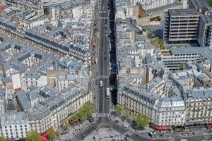 telhados de paris e construção de vista da cidade foto