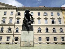 graz áustria edifícios históricos vista rosariumbrunnen foto