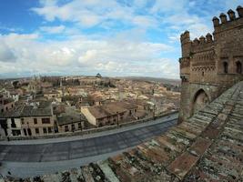 toledo vista aérea da cidade velha medieval, espanha foto