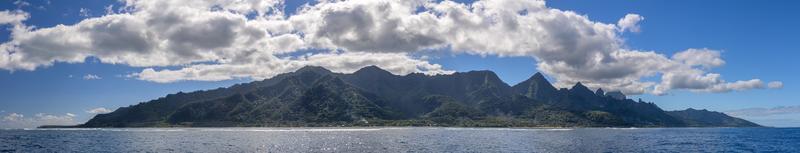 vista aérea da lagoa da polinésia francesa da ilha de moorea foto