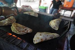 tortillas frescas mexicanas feitas à mão foto