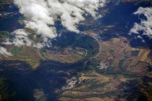 cratera perto de leon guanajuato panorama aéreo paisagem do avião foto