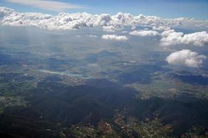 montanhas leon guanajuato panorama aéreo paisagem do avião foto