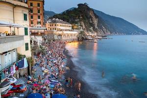 camogli, itália - 6 de agosto de 2017 - velas tradicionais de stella maris na celebração do mar foto