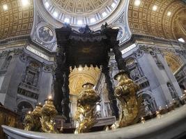 catedral de são pedro na cidade do vaticano, roma, 2022 foto