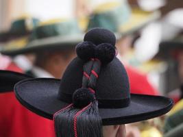 vestido de desfile tradicional tirol foto