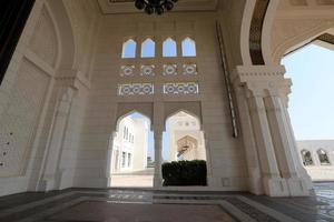 abu dhabi uae 08 12 2022 . fragmentos da arquitetura do palácio presidencial dos Emirados Árabes Unidos em abu dhabi foto