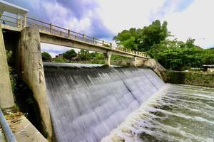 cachoeiras em barragens de lepen foto