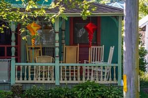 casas coloridas de pão de gengibre de Martha Vine foto