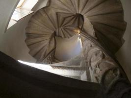 escada em espiral dupla graz áustria, 2022 foto