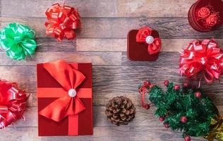 caixas de presente de natal flatlay foto