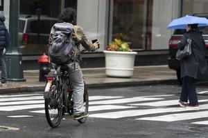 nova york, eua - 5 de maio de 2019 - engarrafamento congestionado nas ruas da cidade foto