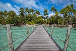 bangalô sobre a água do polynesia paradise resort foto