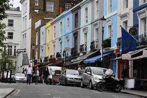 Londres, Inglaterra - 15 de julho de 2017 - Portobello Road London Street Colorful Market foto