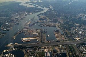 panorama da vista aérea do túnel do porto de amsterdã foto