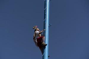 cidade do méxico, méxico - 30 de janeiro de 2019 - a antiga dança dos voadores los voladores foto