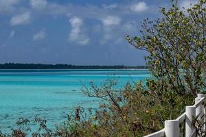 bora bora polinésia francesa lagoa azul turquesa cristal água panorama lndascape foto